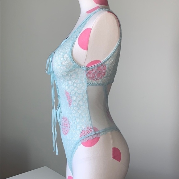 Victoria’s Secret Dream Angels Lace Up Teddy - Picture 4 of 4